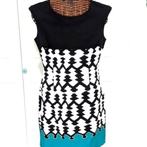 Voir Voir Like New Sleeveless Round Neck Classic Fitted Slip Dress